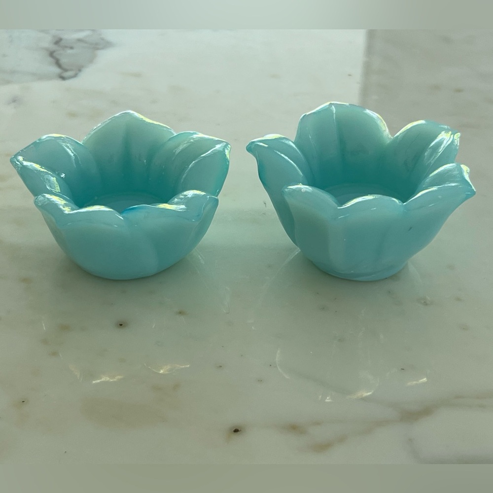GLASS BLUE VOTIVE SET - Picture 5 of 14